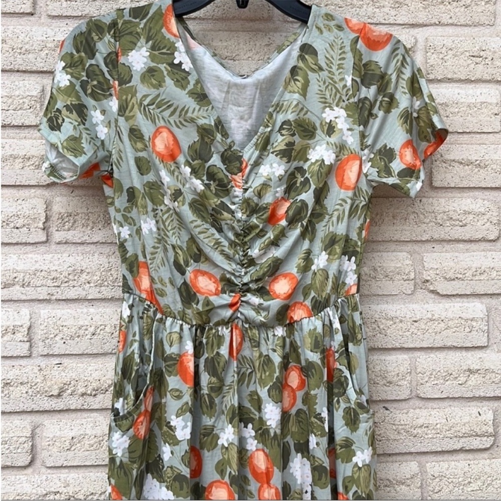 Sundress - Picture 4 of 5